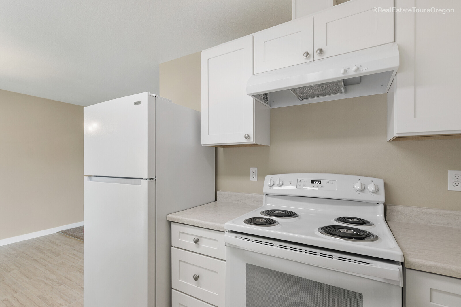 Kitchen - 151 N 29th Ave