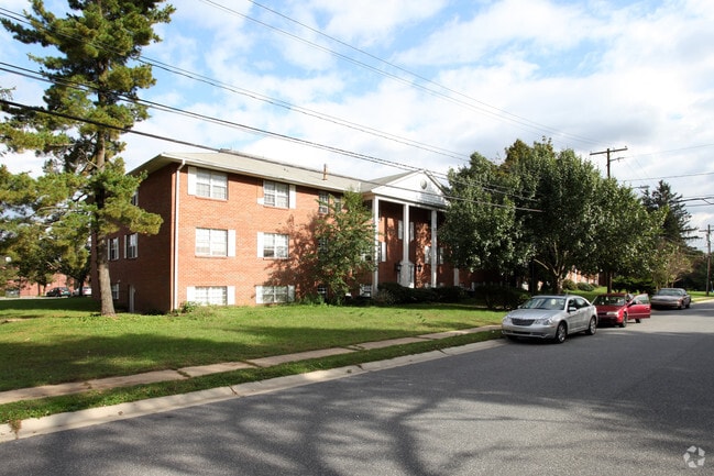 Building Photo - Fairfield Apartments