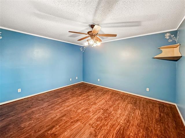 Building Photo - 16301 Ledgemont Ln