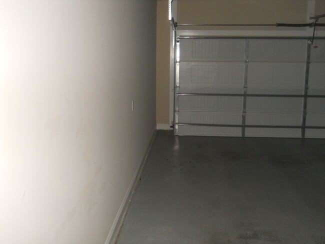 Building Photo - Great home in the city in the Vineyards S/D!