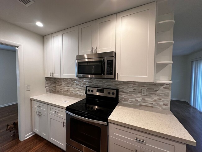 Building Photo - 1221 Winifred Dr