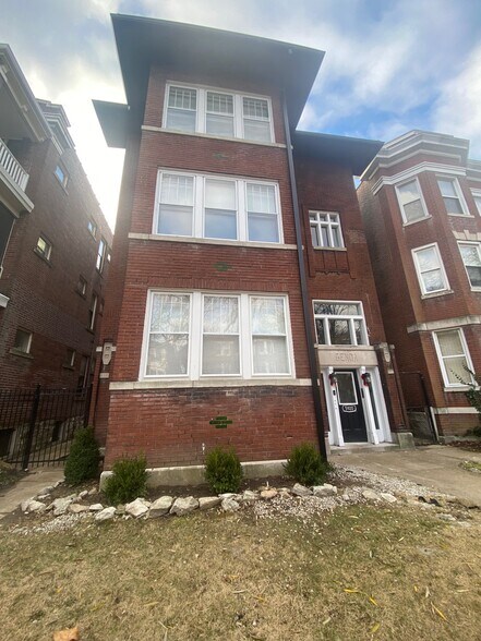 Building Photo - 5920 McPherson Ave