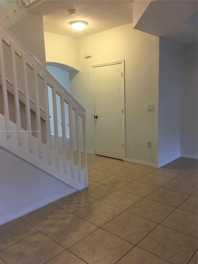 Building Photo - 11528 NW 60th Terrace