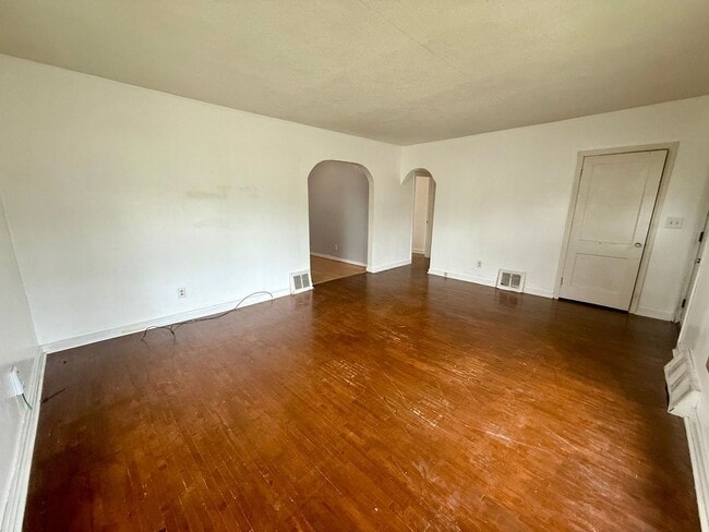 Building Photo - 3 Bed 1 Bath Single Family Home in Wausau ...