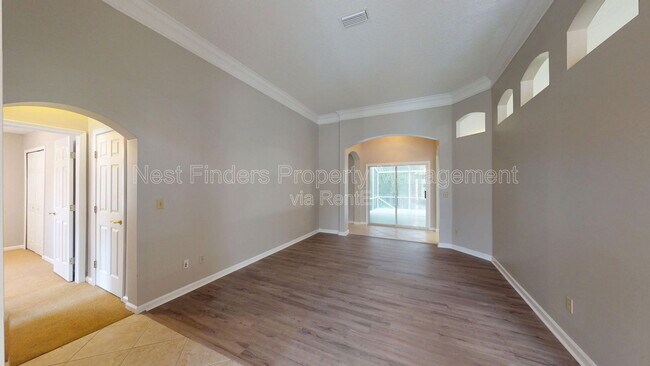 Building Photo - 11861 Lake Fern Dr