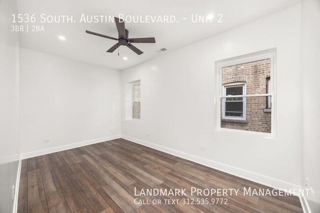 Building Photo - 1536 S Austin Blvd