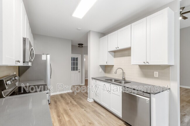 Building Photo - 205 Charleston Ave