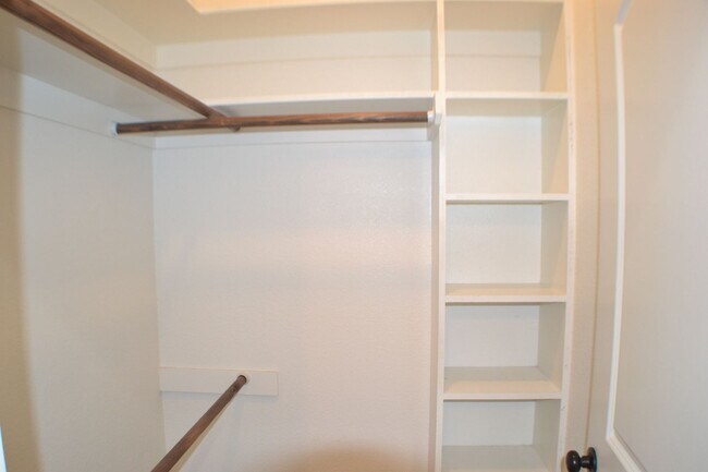 Building Photo - House for lease in Pottsboro