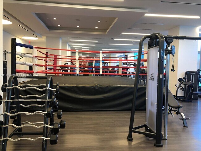 Building Photo - 851 NE 1st Ave