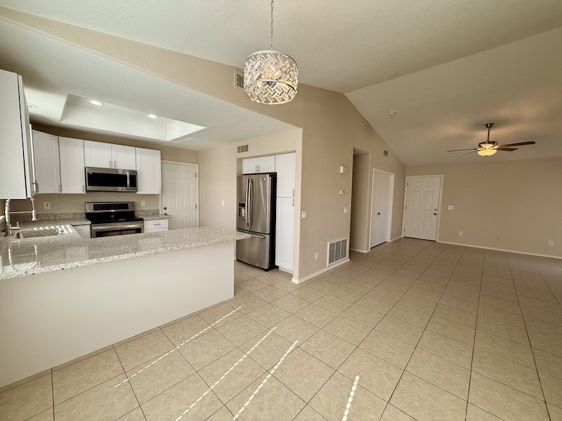 Building Photo - 4135 E Arbor Ave