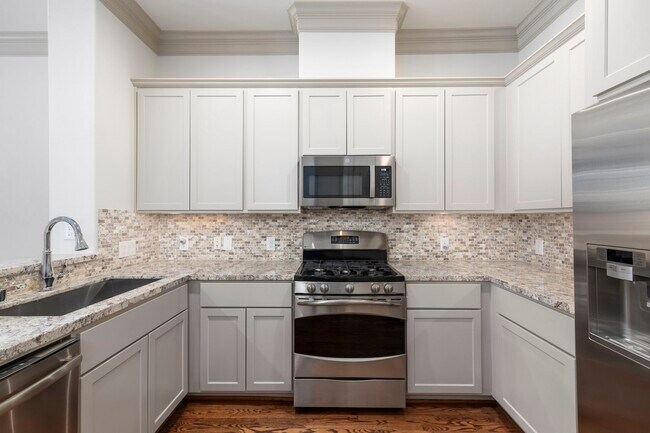 Building Photo - 3302 Audley St