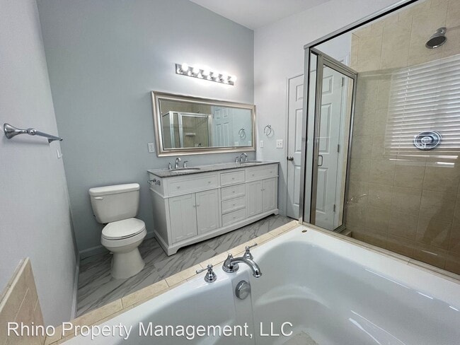 Building Photo - 3 br, 2.5 bath House - 2926 S Sefton Dr