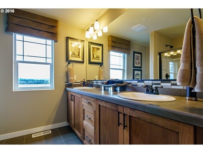 Building Photo - 10847 SW Stockholm Dr