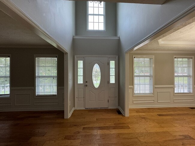 Building Photo - Spacious 4 Bed 2.5 Bath Home in Carolina Lakes