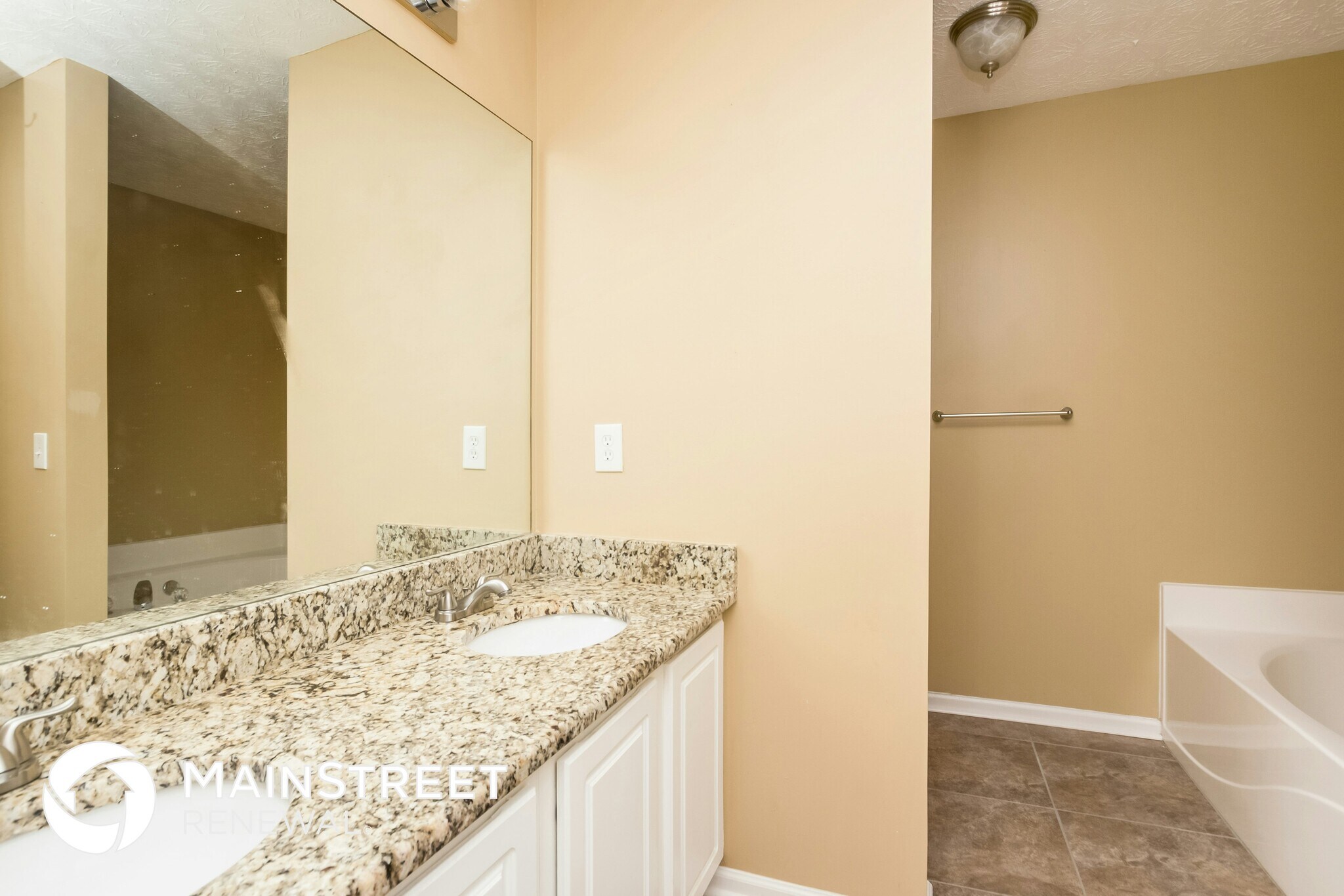 Building Photo - 4652 Parkway Cir