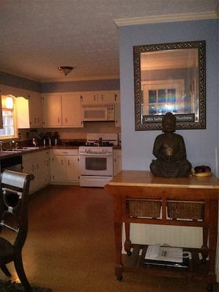 Building Photo - 20 Sunrise Cir