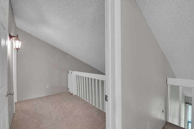 Building Photo - $1,900.00 - 2 Bedroom, 1 Bathroom, Condo i...
