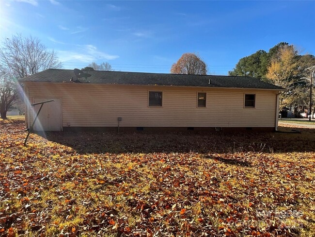 Building Photo - 215 Liberty St