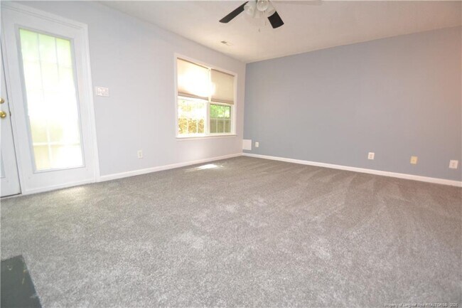 Building Photo - 308 Black Bird Ct