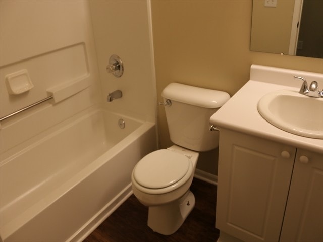 Building Photo - 2480 Bloxom St