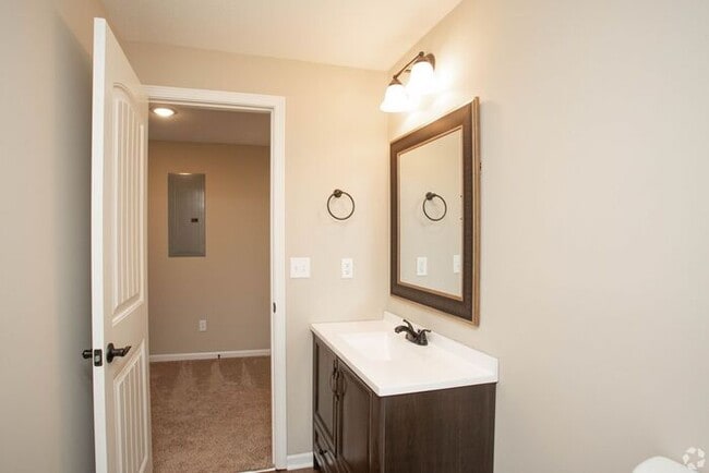 Building Photo - Serrano Townhomes with a finished basement...