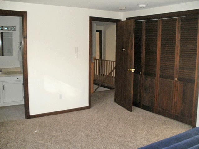 Building Photo - Spacious 3–4 Bedroom Home on Wooded Lot wi...