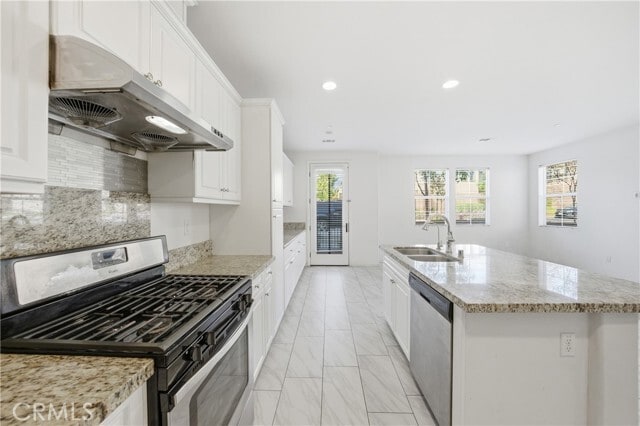 Building Photo - 2830 E Via Fiano