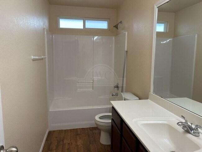 Building Photo - 5305 Eagles Nest Dr