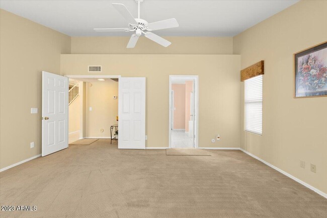 Building Photo - 4326 E Rancho Tierra Dr