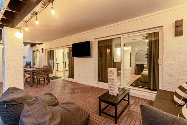 Building Photo - 7730 E Buena Terra Way