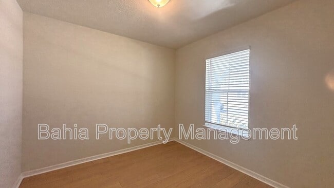 Building Photo - 10318 Evening Horizon St