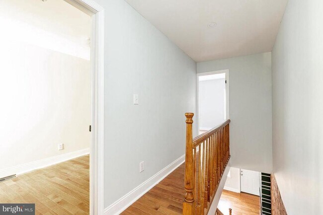 Building Photo - 3033 Coral St