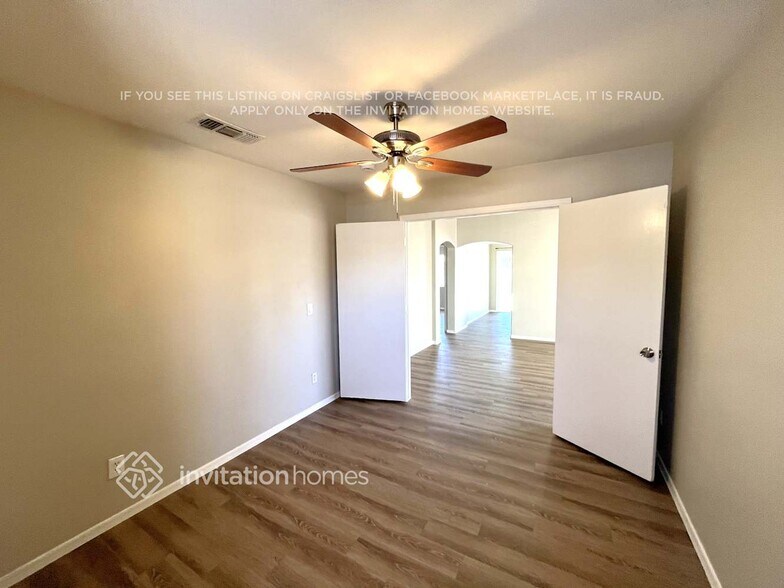 Building Photo - 12034 W Scotts Dr
