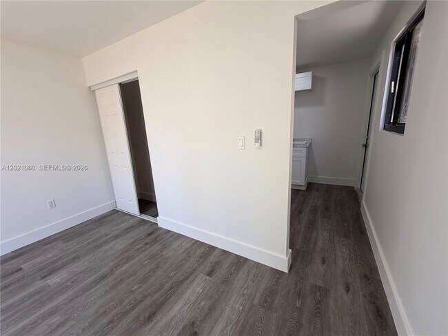 Building Photo - 16536 SW 54th St