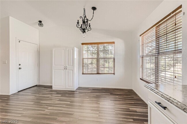 Building Photo - 520 Arrowhead Trail