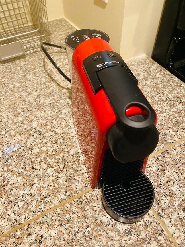 Building Photo - 1477 St Paul St