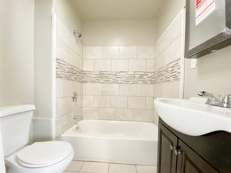 Building Photo - 12 Serrell Ave