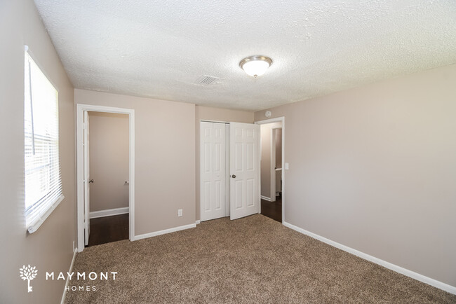 Building Photo - 10903 Bonnelly Dr