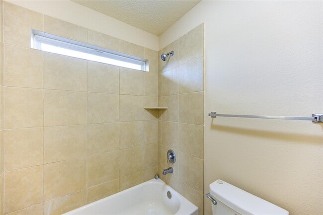 Building Photo - 15615 Lavender Bay Ln