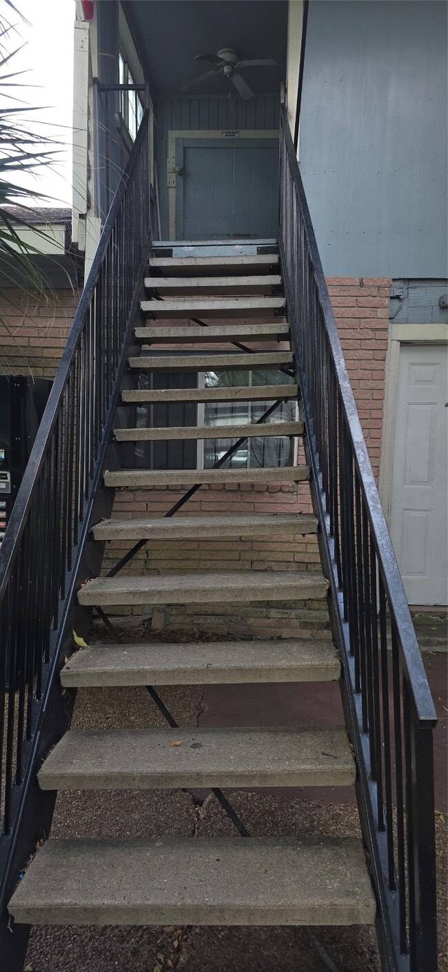 Building Photo - 4005 Irvington Blvd