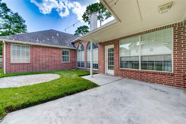 Building Photo - 8803 Memorial Creek Dr