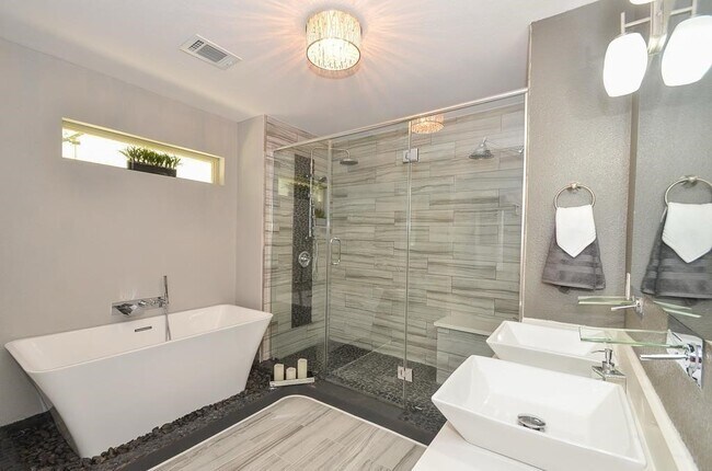 Building Photo - 867 Carlingford Ln