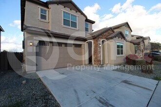 Building Photo - 2516 E Pelican Dr