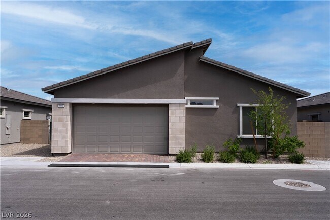 Building Photo - 904 Kings Clf Ln