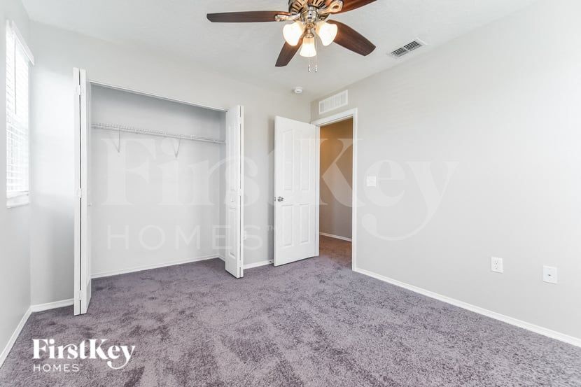 Building Photo - 13509 Laranja St