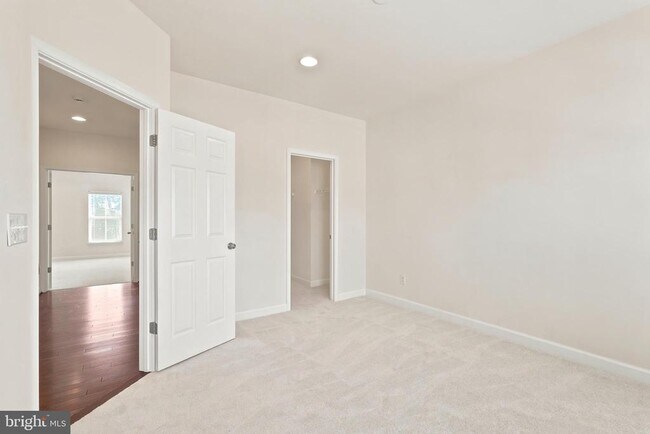 Building Photo - 42615 Beckett Terrace