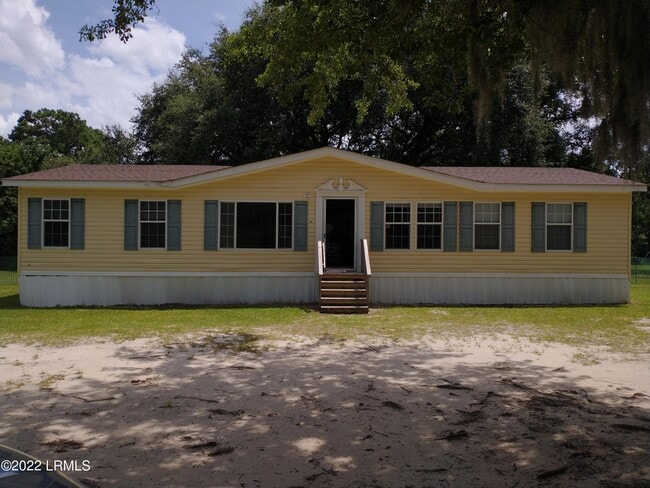 Primary Photo - 48 Cleveland Dr