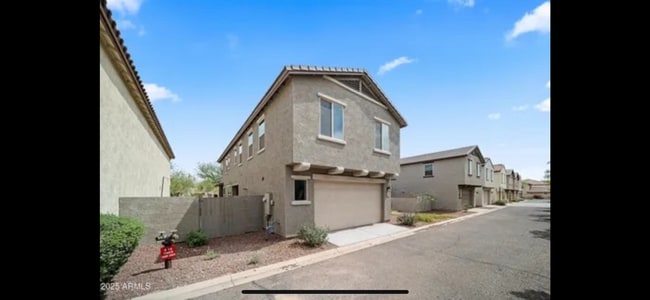 Building Photo - 20872 W Thomas Rd