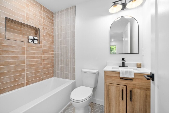 Building Photo - **NEW PRICE!!** Fantastic Fully-Renovated Home in Kingston Springs on Almost 1 Acre!