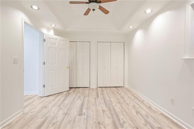 Building Photo - 133 Parkstone Way